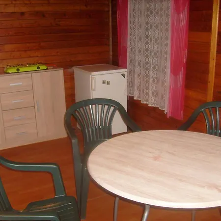 Kemp Chatová Osada Budín