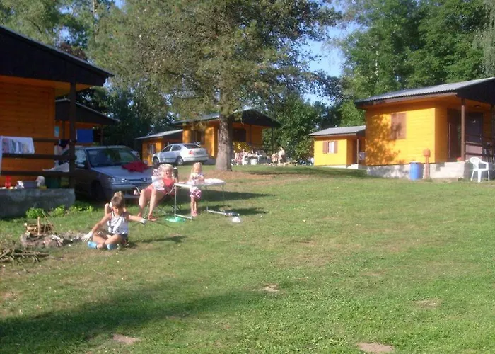 Chatova Osada Budin Campingplads